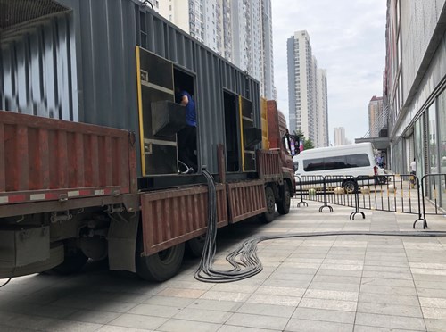 金塔冷却液不足的情况下如何检查柴油发电机组？